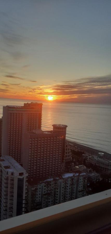 Orbi City Batumi Aparthotel Kültér fotó